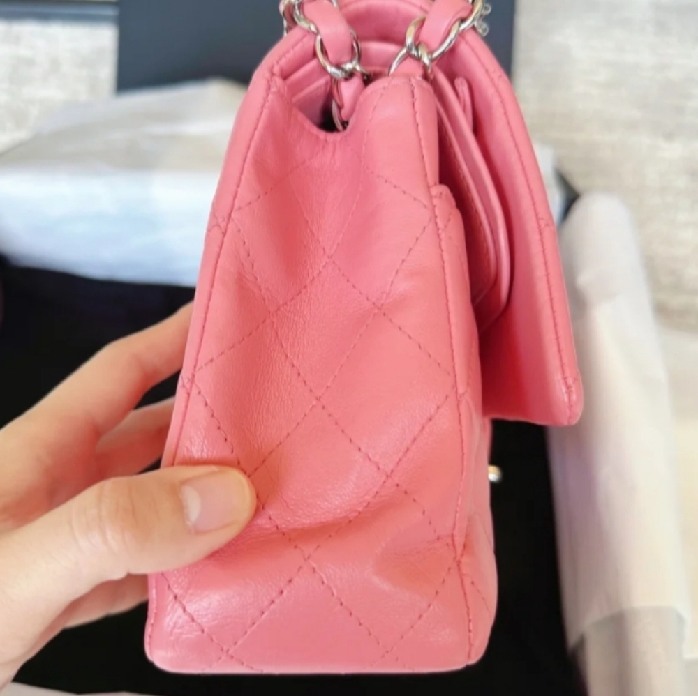 Chanel Lambskin Medium Double Flap - Picture 4 of 10
